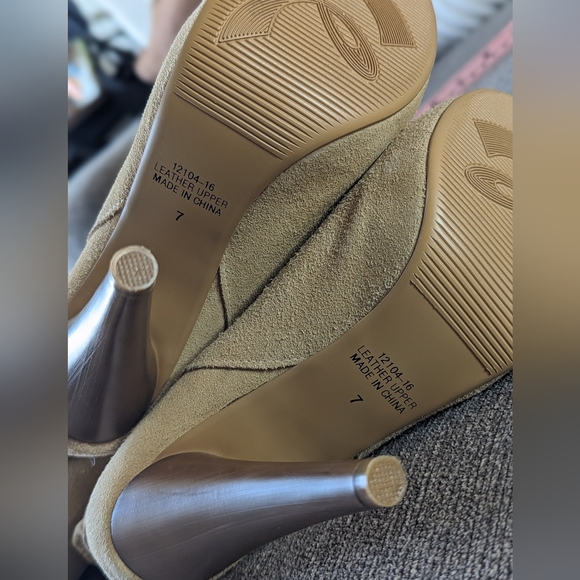 Fredericks of Hollywood Leather Boots - Picture 9 of 11